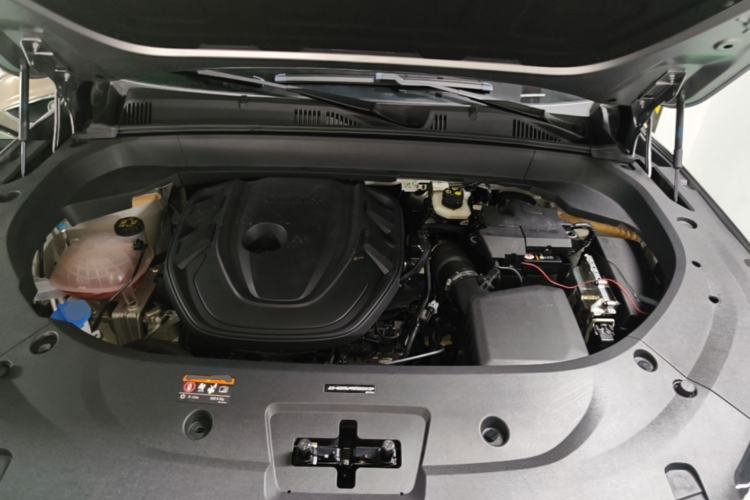 Used Geely Auto Monjaro L 2024 2.0TD DCT EVO Two-Wheel Drive Prestige Version Engine Bay