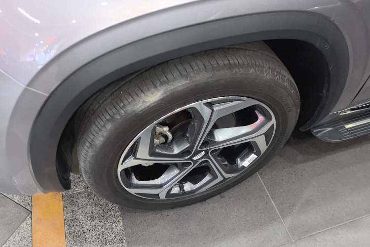 Used Geely Auto Monjaro L 2024 2.0TD DCT EVO Two-Wheel Drive Prestige Version Exterior 4