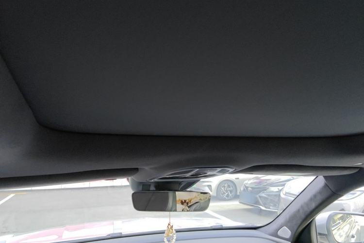 Used Geely Auto Monjaro L 2024 2.0TD High-Power Automatic Two-Wheel Drive Skyline Edition Headliner