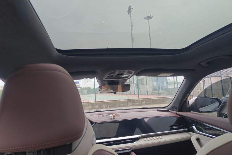 Used Geely Auto Monjaro L 2024 2.0TD High-Power Automatic Two-Wheel Drive Yunqi Version Headliner