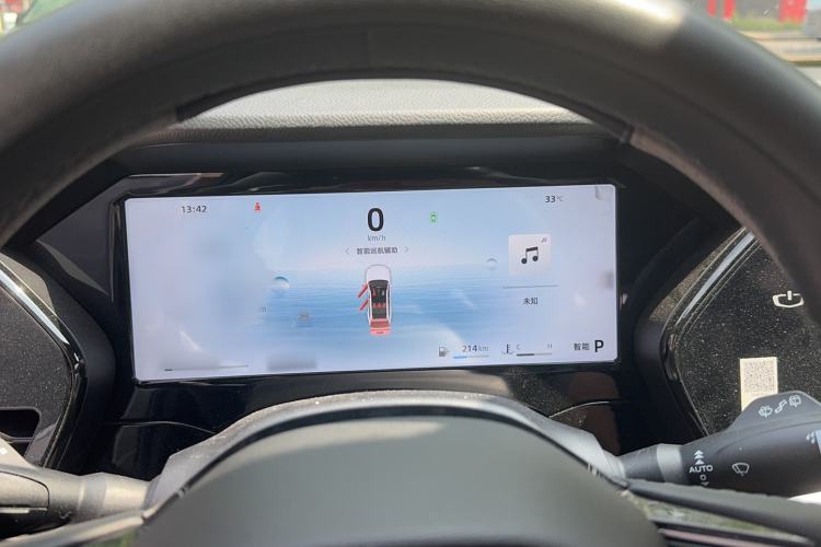 Used Geely Auto Monjaro L 2024 2.0TD High-Power Automatic Two-Wheel Drive Skyline Edition Instrument Cluster