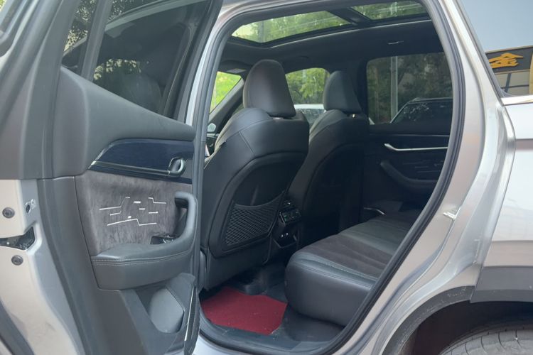 Used Geely Auto Monjaro L 2024 2.0TD High-Power Automatic Two-Wheel Drive Skyline Edition Interior 2