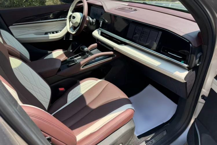 Used Geely Auto Monjaro L 2024 2.0TD High-Power Automatic Two-Wheel Drive Yunqi Version Interior 4
