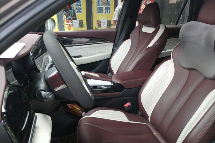 Used Geely Auto Monjaro L 2024 2.0TD DCT EVO Two-Wheel Drive Prestige Version Left Front Seat