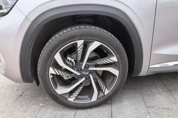 Used Geely Auto Monjaro L 2024 2.0TD High-Power Automatic Two-Wheel Drive Skyline Edition Left Front Wheel Hub