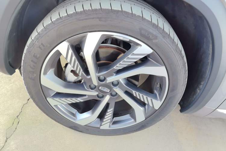 Used Geely Auto Monjaro L 2024 2.0TD High-Power Automatic Two-Wheel Drive Skyline Edition Left Front Wheel Hub