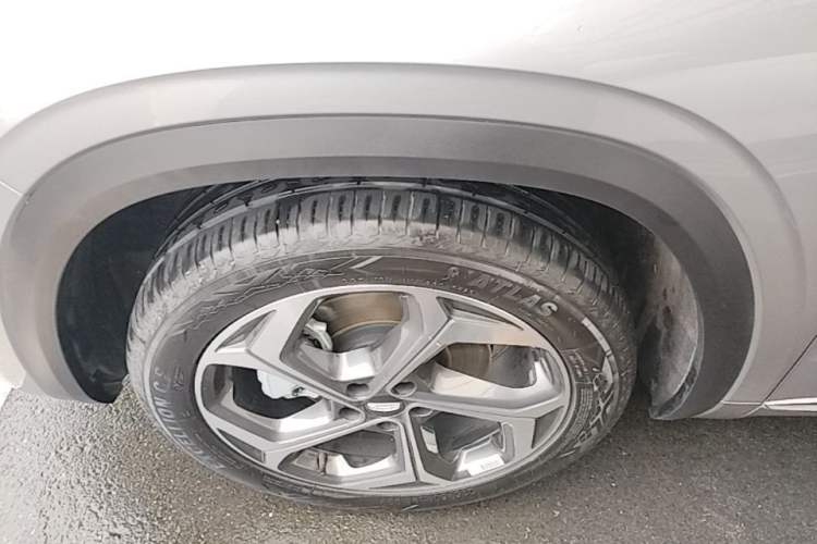 Used Geely Auto Monjaro L 2024 2.0TD DCT EVO Two-Wheel Drive Long-Range Version Left Front Wheel Hub