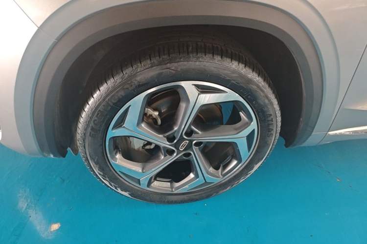 Used Geely Auto Monjaro L 2024 2.0TD DCT EVO Two-Wheel Drive Long-Range Version Left Front Wheel Hub