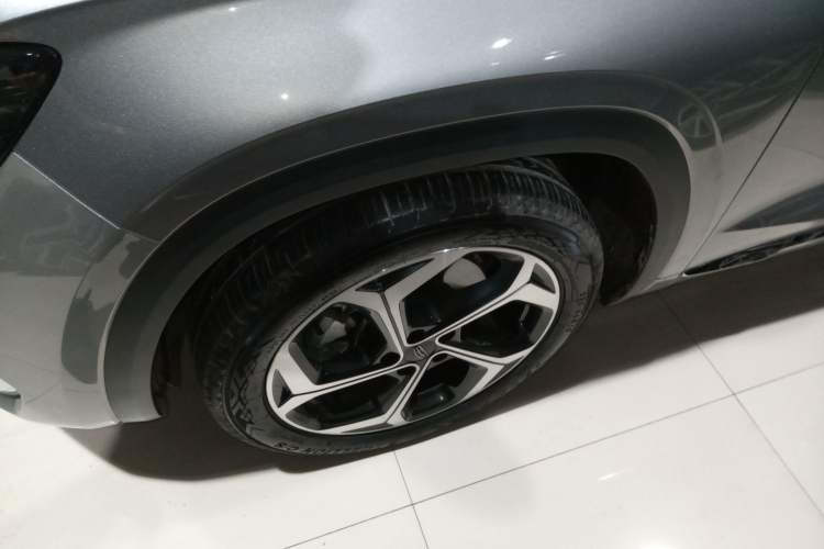 Used Geely Auto Monjaro L 2024 2.0TD DCT EVO Two-Wheel Drive Long-Range Version Left Front Wheel Hub