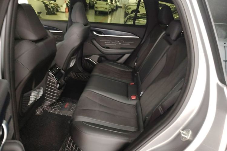 Used Geely Auto Monjaro L 2024 2.0TD High-Power Automatic Two-Wheel Drive Skyline Edition Left Rear Seat