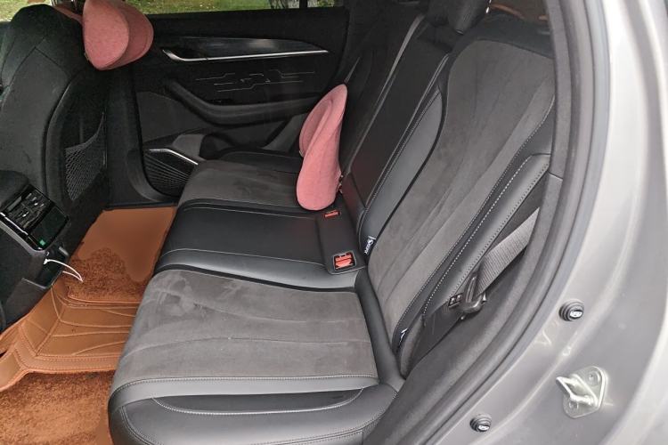 Used Geely Auto Monjaro L 2024 2.0TD High-Power Automatic Two-Wheel Drive Skyline Edition Left Rear Seat