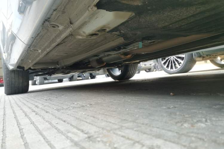 Used Geely Auto Monjaro L 2024 2.0TD High-Power Automatic Two-Wheel Drive Skyline Edition Left Side Sill