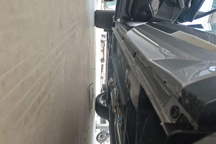 Used Geely Auto Monjaro L 2024 2.0TD DCT EVO Two-Wheel Drive Long-Range Version Left Side Sill
