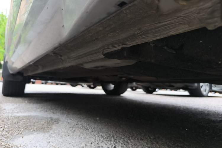 Used Geely Auto Monjaro L 2024 2.0TD High-Power Automatic Two-Wheel Drive Skyline Edition Left Side Sill