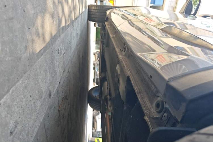 Used Geely Auto Monjaro L 2024 2.0TD High-Power Automatic Two-Wheel Drive Skyline Edition Left Side Sill