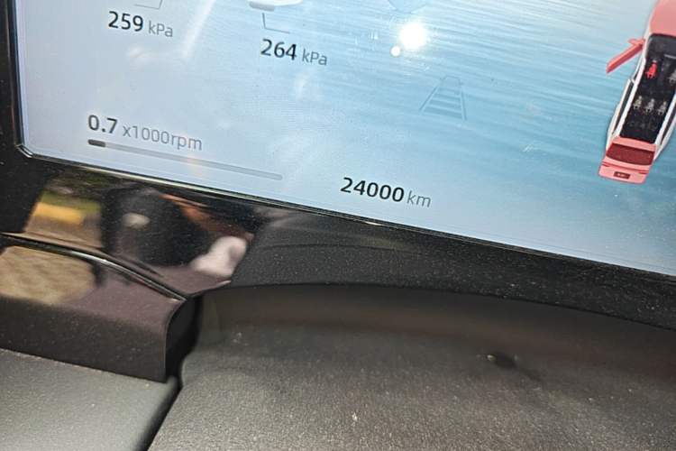Used Geely Auto Monjaro L 2024 2.0TD DCT EVO Two-Wheel Drive Long-Range Version Odometer Close Up