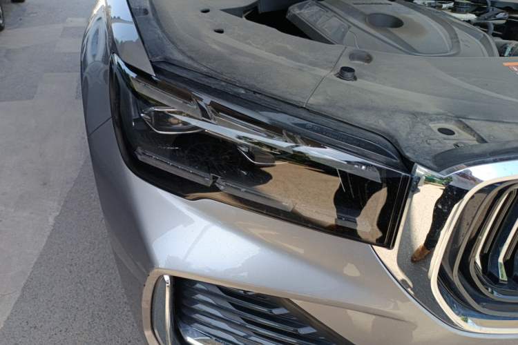 Used Geely Auto Monjaro L 2024 2.0TD High-Power Automatic Two-Wheel Drive Skyline Edition Right Front Headlight