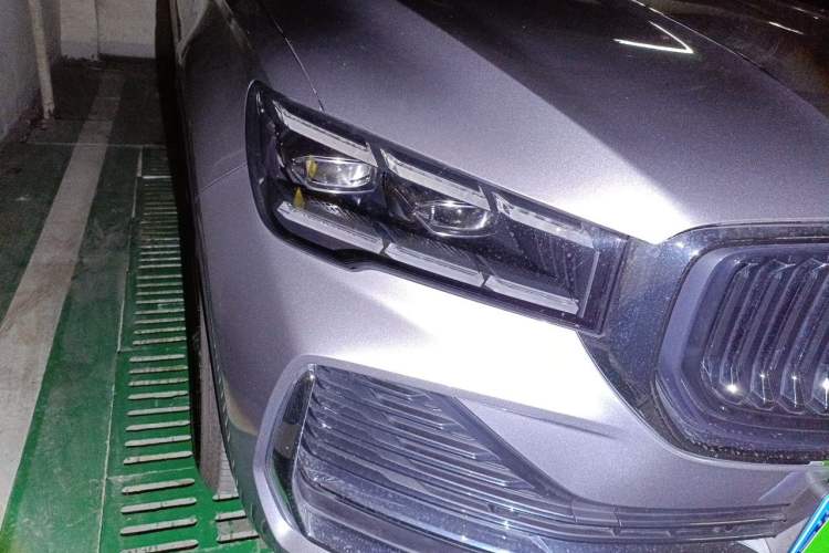 Used Geely Auto Monjaro L 2024 2.0TD High-Power Automatic Two-Wheel Drive Yunqi Version Right Front Headlight