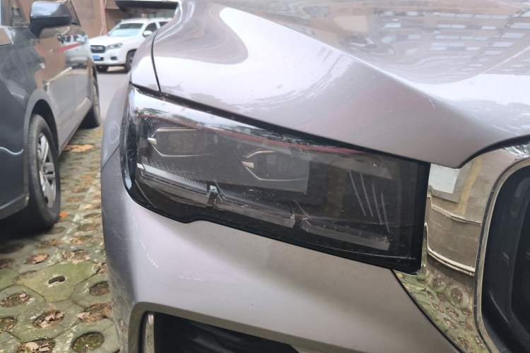 Used Geely Auto Monjaro L 2024 2.0TD High-Power Automatic Two-Wheel Drive Skyline Edition Right Front Headlight