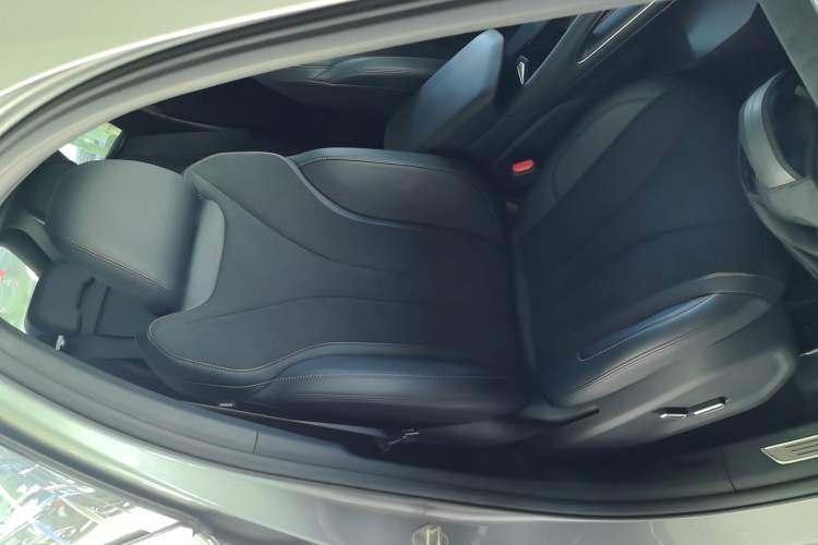 Used Geely Auto Monjaro L 2024 2.0TD High-Power Automatic Two-Wheel Drive Skyline Edition Right Front Seat