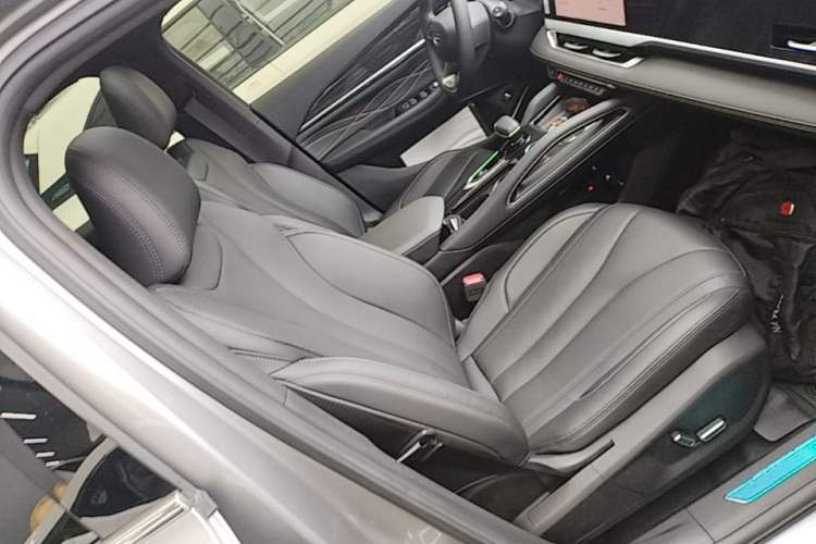 Used Geely Auto Monjaro L 2024 2.0TD DCT EVO Two-Wheel Drive Long-Range Version Right Front Seat