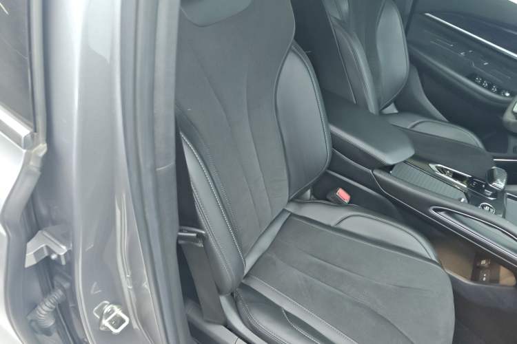 Used Geely Auto Monjaro L 2024 2.0TD High-Power Automatic Two-Wheel Drive Skyline Edition Right Front Seat