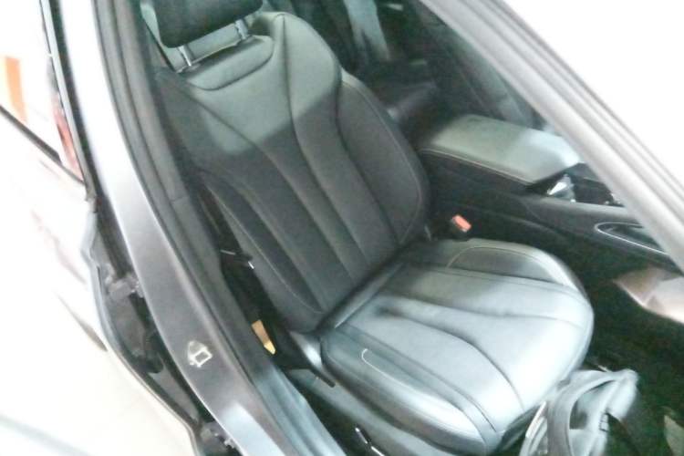 Used Geely Auto Monjaro L 2024 2.0TD DCT EVO Two-Wheel Drive Long-Range Version Right Front Seat