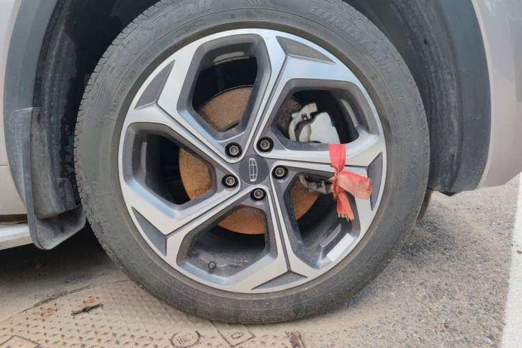 Used Geely Auto Monjaro L 2024 2.0TD High-Power Automatic Two-Wheel Drive Yunqi Version Right Front Wheel Hub