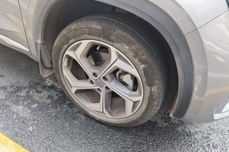 Used Geely Auto Monjaro L 2024 2.0TD DCT EVO Two-Wheel Drive Long-Range Version Right Front Wheel Hub