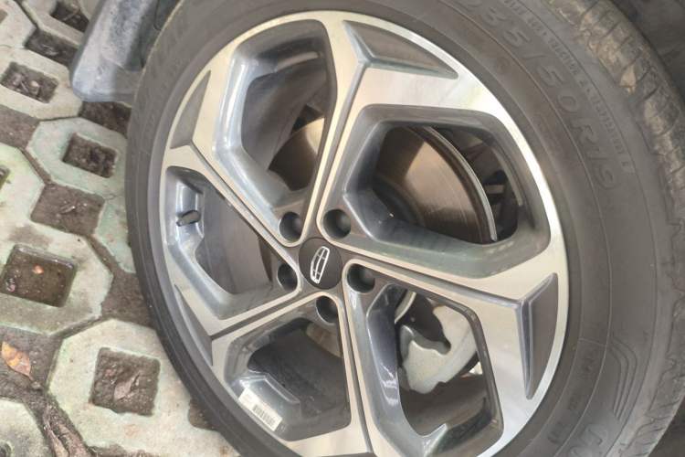 Used Geely Auto Monjaro L 2024 2.0TD High-Power Automatic Two-Wheel Drive Yunqi Version Right Front Wheel Hub