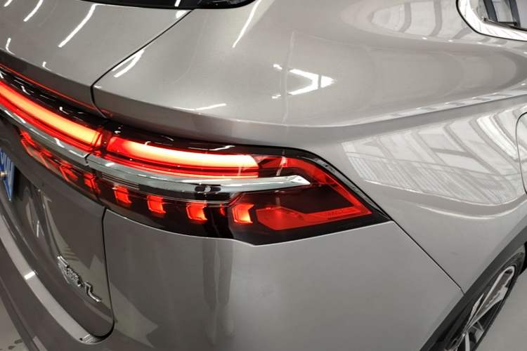 Used Geely Auto Monjaro L 2024 2.0TD High-Power Automatic Two-Wheel Drive Skyline Edition Right Rear Taillight