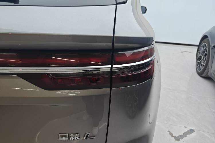 Used Geely Auto Monjaro L 2024 2.0TD High-Power Automatic Two-Wheel Drive Skyline Edition Right Rear Taillight