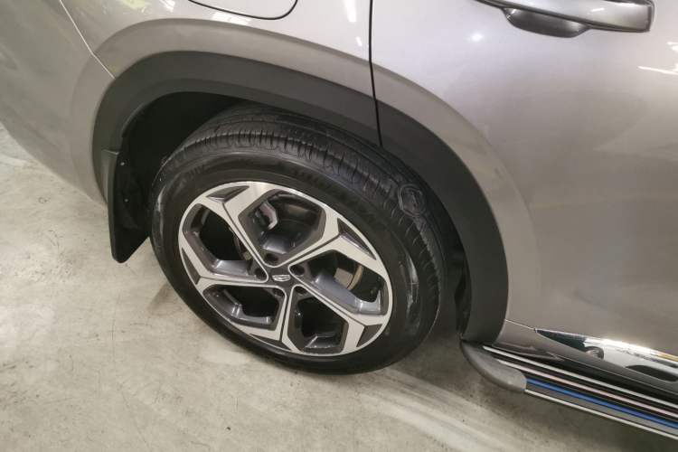 Used Geely Auto Monjaro L 2024 2.0TD High-Power Automatic Two-Wheel Drive Yunqi Version Right Rear Wheel Hub