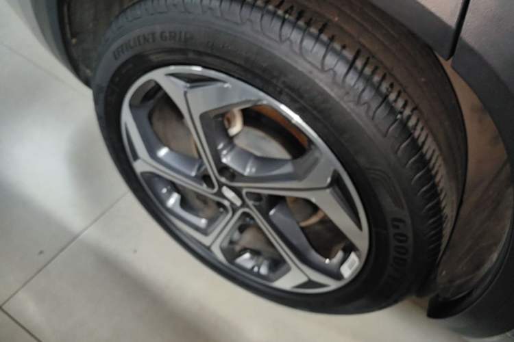 Used Geely Auto Monjaro L 2024 2.0TD High-Power Automatic Two-Wheel Drive Yunqi Version Right Rear Wheel Hub