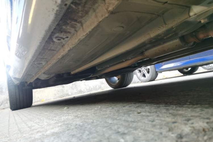 Used Geely Auto Monjaro L 2024 2.0TD High-Power Automatic Two-Wheel Drive Skyline Edition Right Side Sill