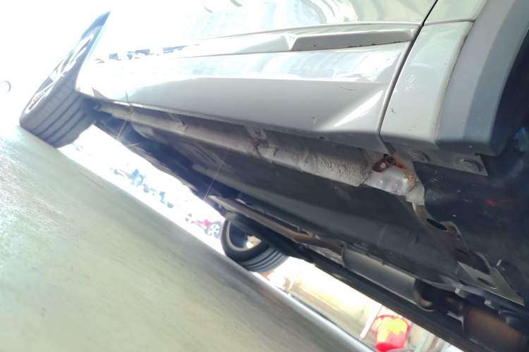 Used Geely Auto Monjaro L 2024 2.0TD High-Power Automatic Two-Wheel Drive Skyline Edition Right Side Sill