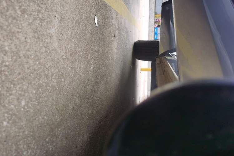Used Geely Auto Monjaro L 2024 2.0TD High-Power Automatic Two-Wheel Drive Yunqi Version Right Side Sill