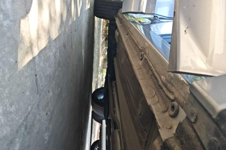 Used Geely Auto Monjaro L 2024 2.0TD High-Power Automatic Two-Wheel Drive Skyline Edition Right Side Sill