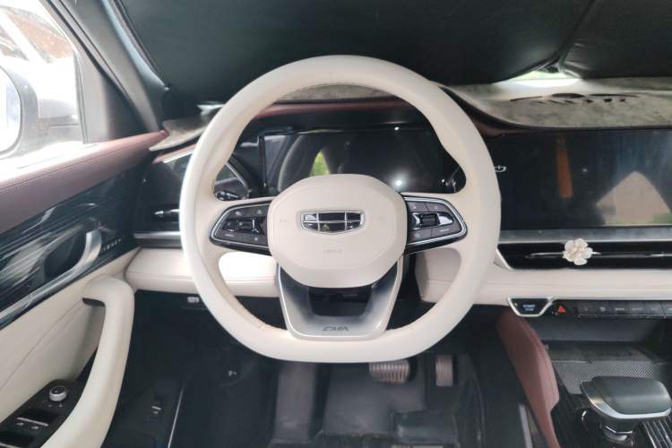 Used Geely Auto Monjaro L 2024 2.0TD High-Power Automatic Two-Wheel Drive Yunqi Version Steering Wheel