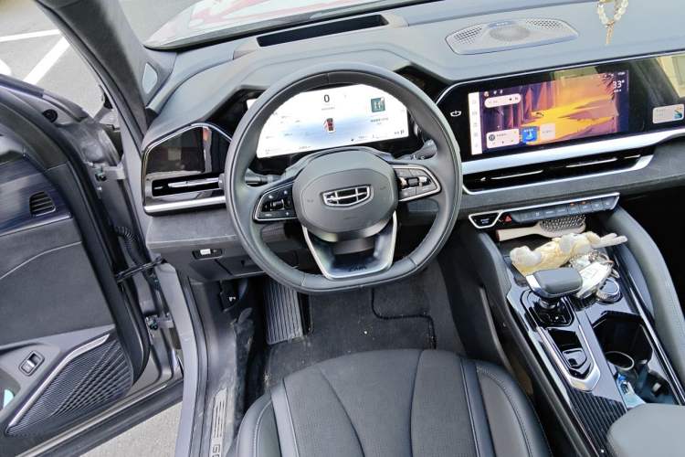 Used Geely Auto Monjaro L 2024 2.0TD High-Power Automatic Two-Wheel Drive Skyline Edition Steering Wheel