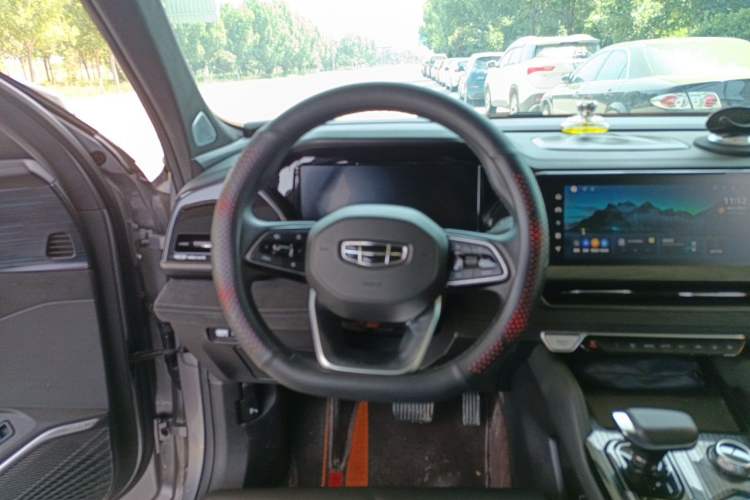Used Geely Auto Monjaro L 2024 2.0TD High-Power Automatic Two-Wheel Drive Skyline Edition Steering Wheel