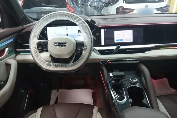 Used Geely Auto Monjaro L 2024 2.0TD High-Power Automatic Two-Wheel Drive Yunqi Version Steering Wheel