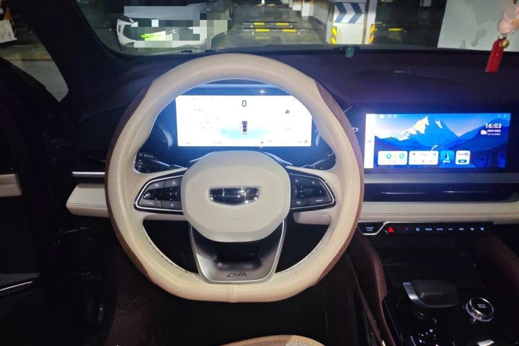 Used Geely Auto Monjaro L 2024 2.0TD High-Power Automatic Two-Wheel Drive Yunqi Version Steering Wheel