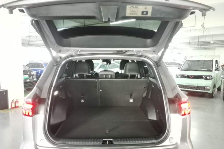 Used Geely Auto Monjaro L 2024 2.0TD High-Power Automatic Two-Wheel Drive Skyline Edition Trunk