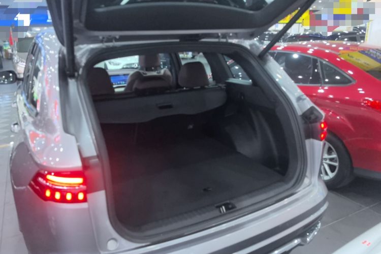 Used Geely Auto Monjaro L 2024 2.0TD DCT EVO Two-Wheel Drive Prestige Version Trunk