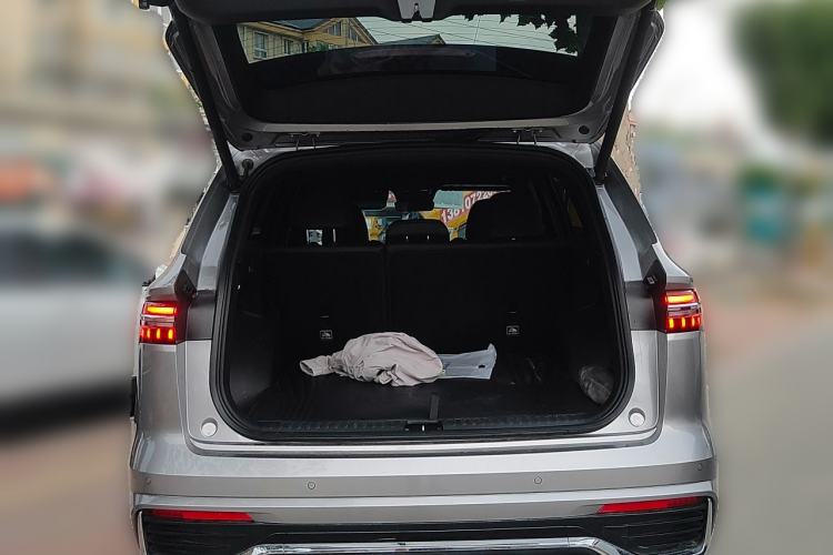 Used Geely Auto Monjaro L 2024 2.0TD DCT EVO Two-Wheel Drive Long-Range Version Trunk