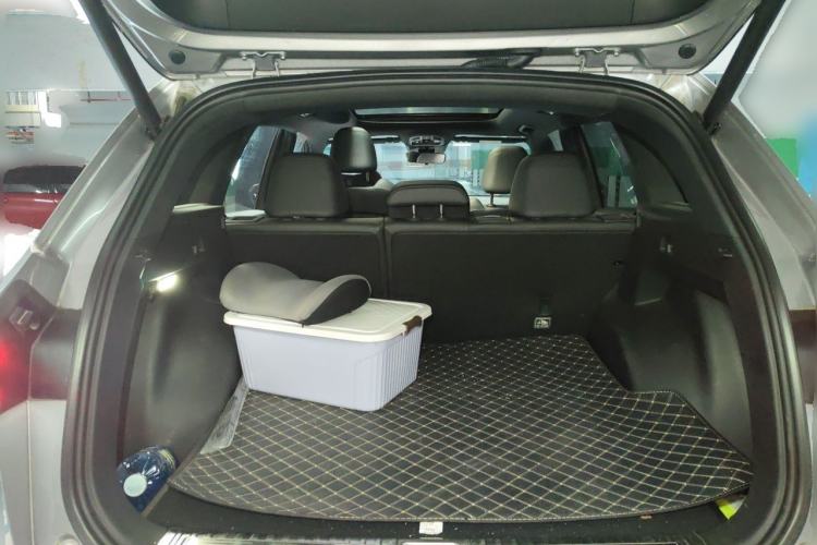 Used Geely Auto Monjaro L 2024 2.0TD DCT EVO Two-Wheel Drive Long-Range Version Trunk