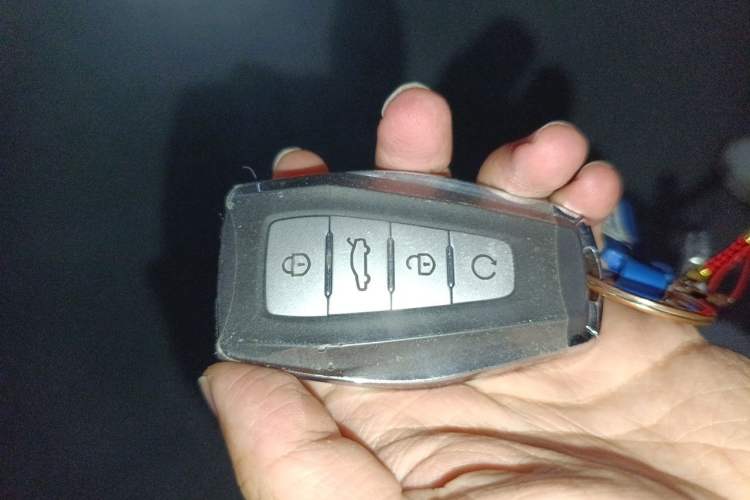 Used Geely Auto Monjaro L 2024 2.0TD High-Power Automatic Two-Wheel Drive Yunqi Version Vehicle Key