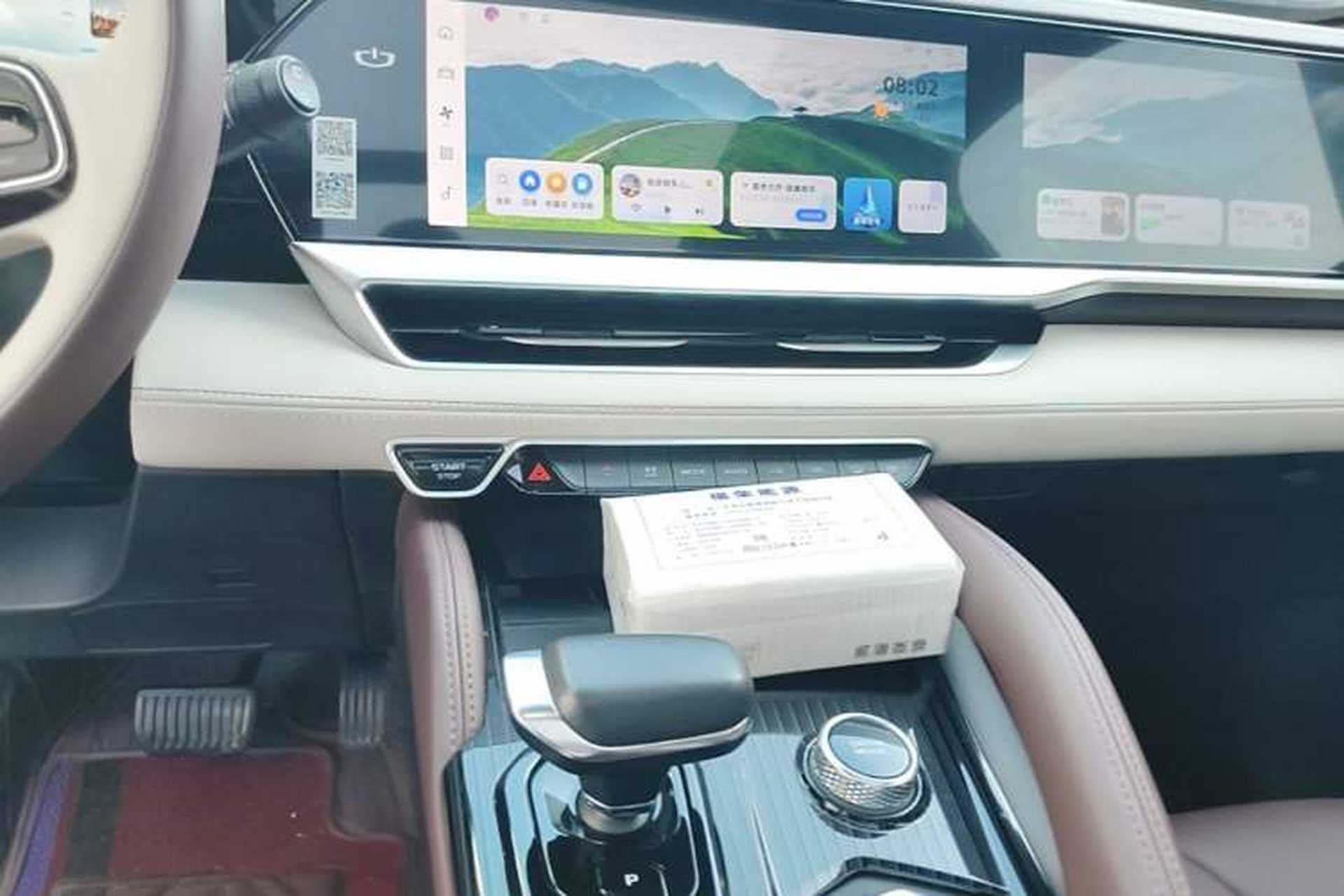 Used Geely Auto Monjaro L 2024 2.0TD High-Power Automatic Two-Wheel Drive Yunqi Version Audio And AC Panel