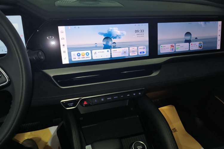 Used Geely Auto Monjaro L 2024 2.0TD High-Power Automatic Two-Wheel Drive Skyline Edition Audio And AC Panel